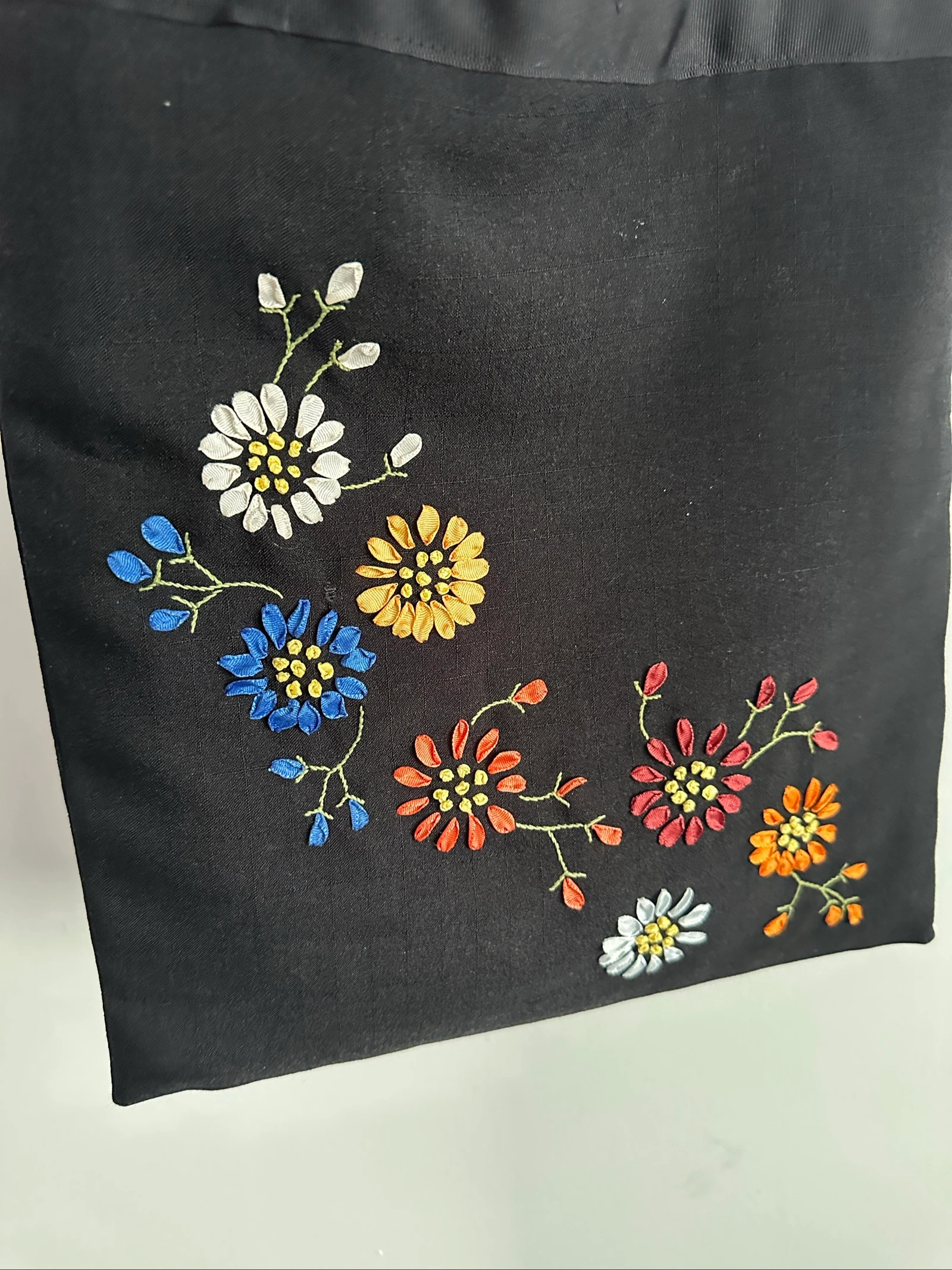 Sac Tote Bag artisanal unique brodé à la main style boho vintage – photo 2